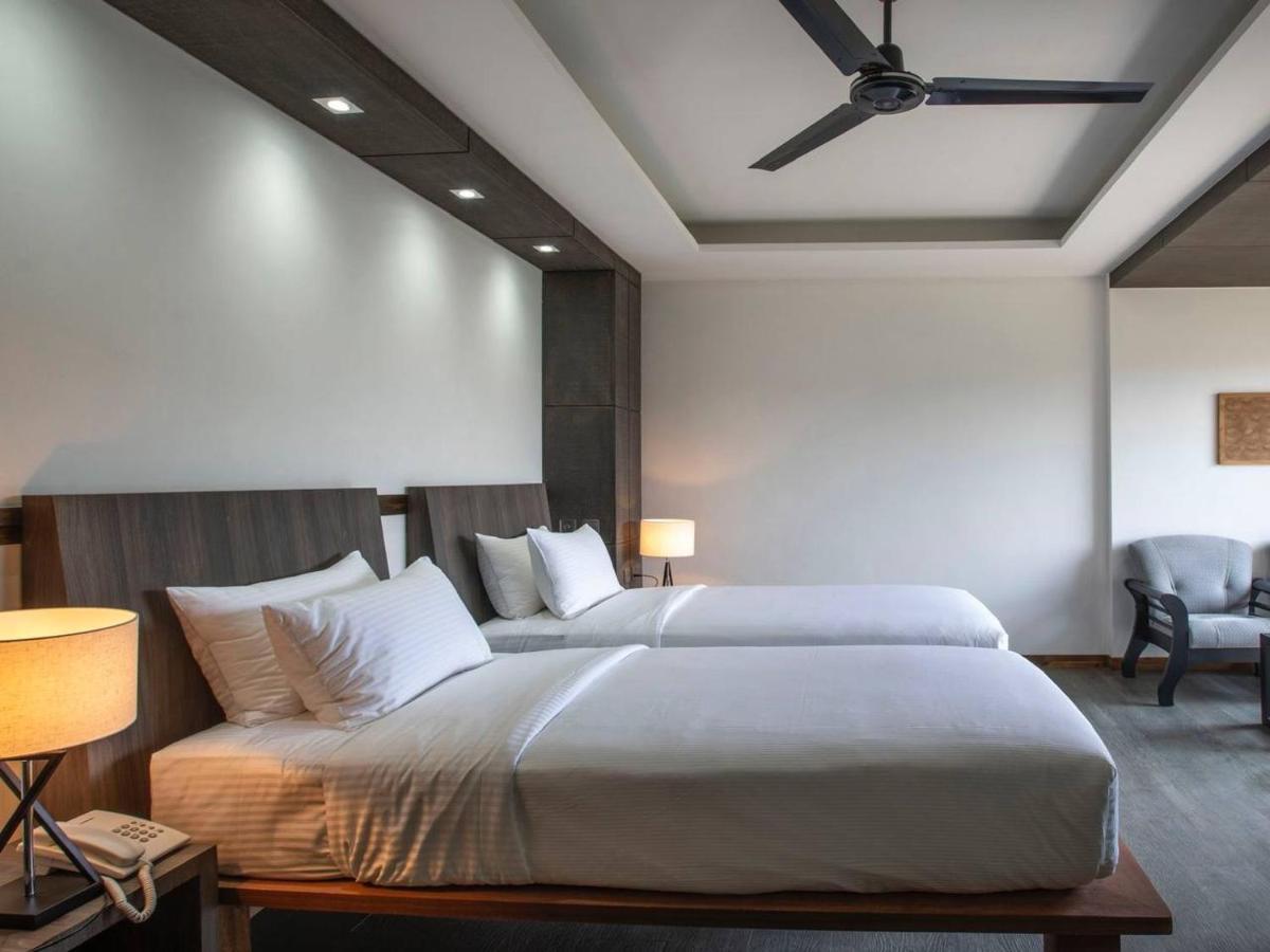 Ataraxis Grand And Spa Fuvahmulah Ngoại thất bức ảnh