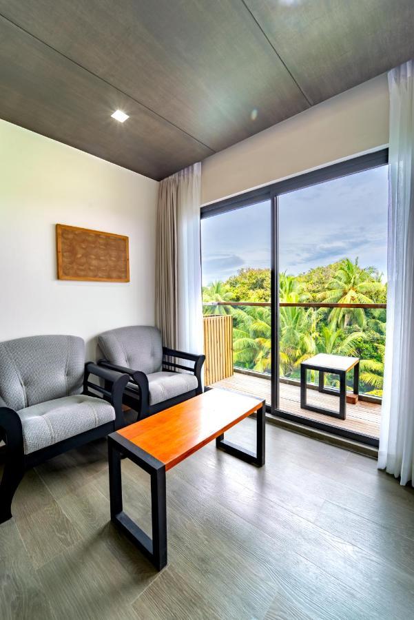Ataraxis Grand And Spa Fuvahmulah Ngoại thất bức ảnh