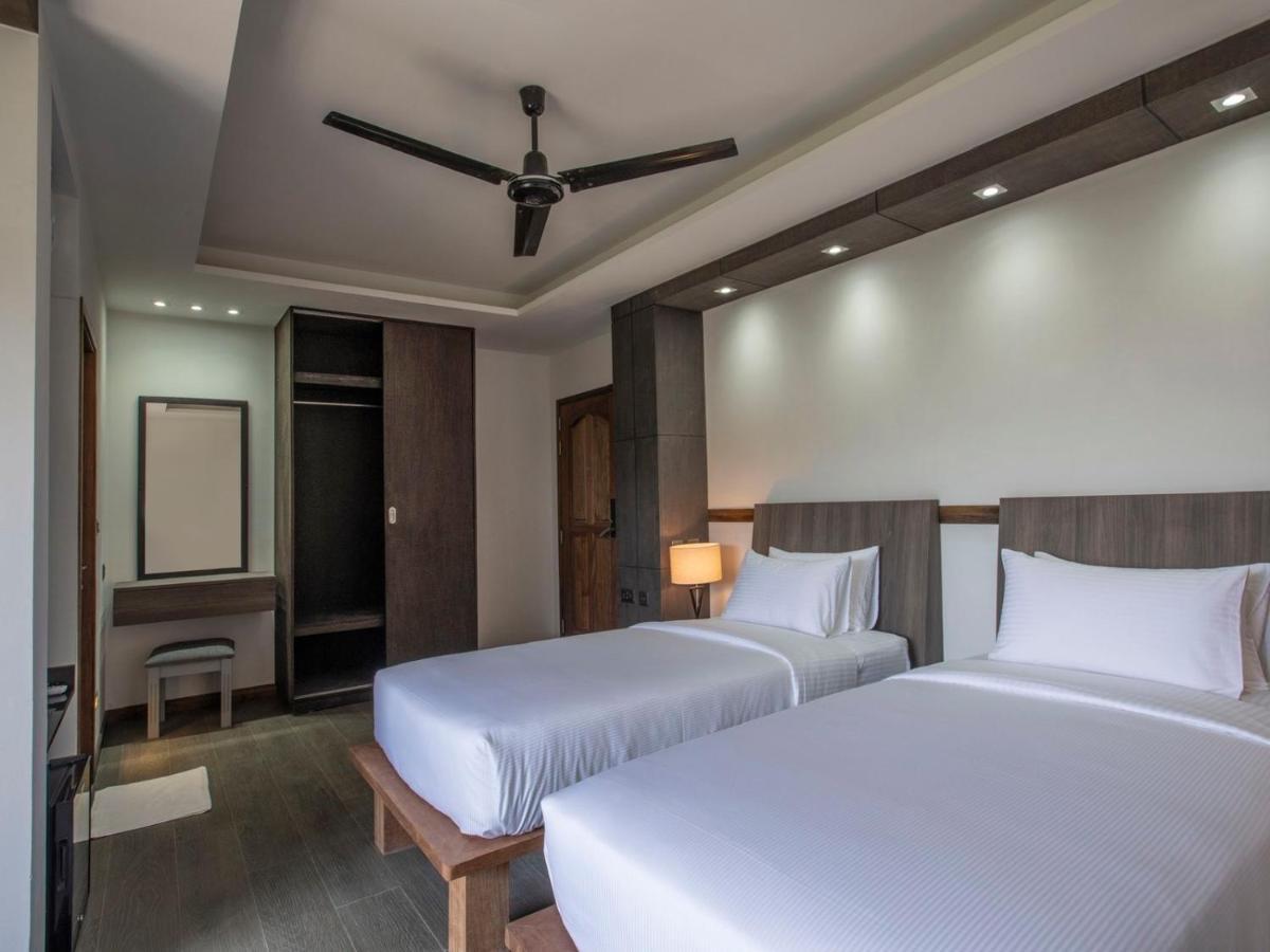 Ataraxis Grand And Spa Fuvahmulah Ngoại thất bức ảnh